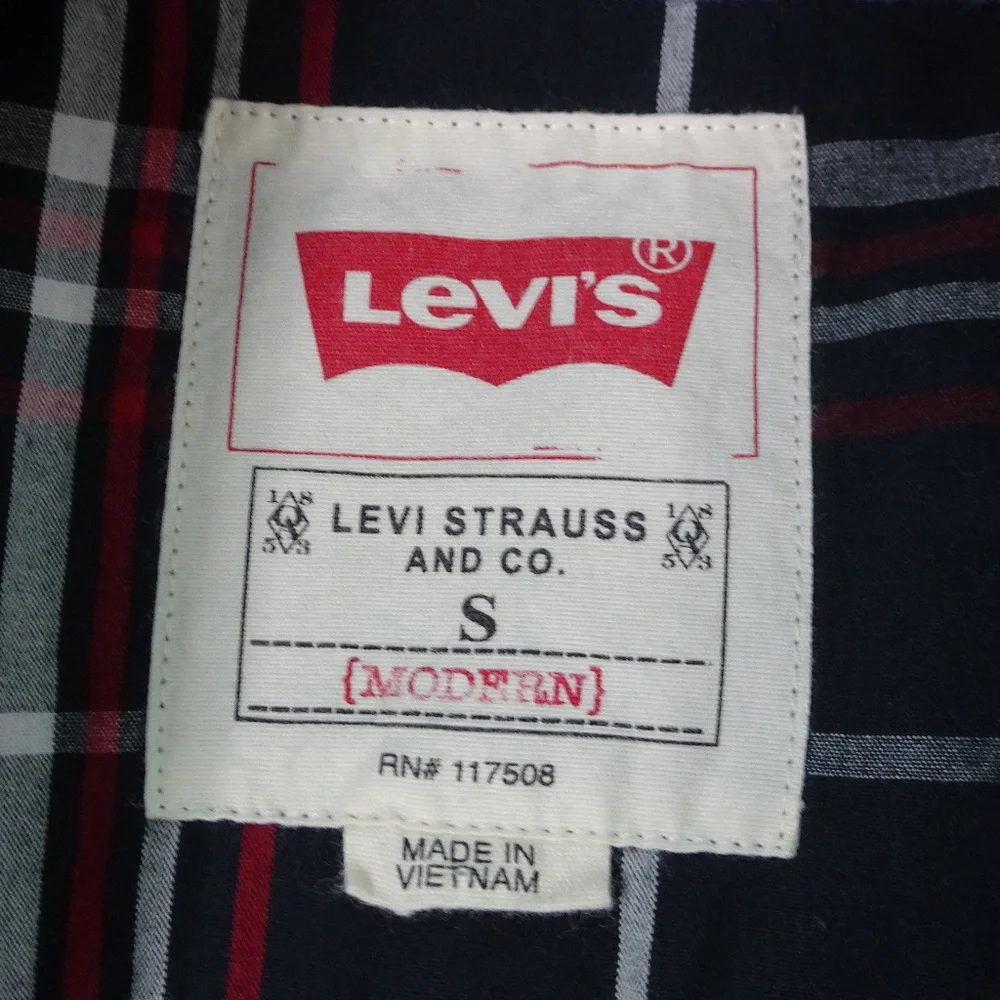 Western Levi's Button Up Plaid L/S Shirt Small