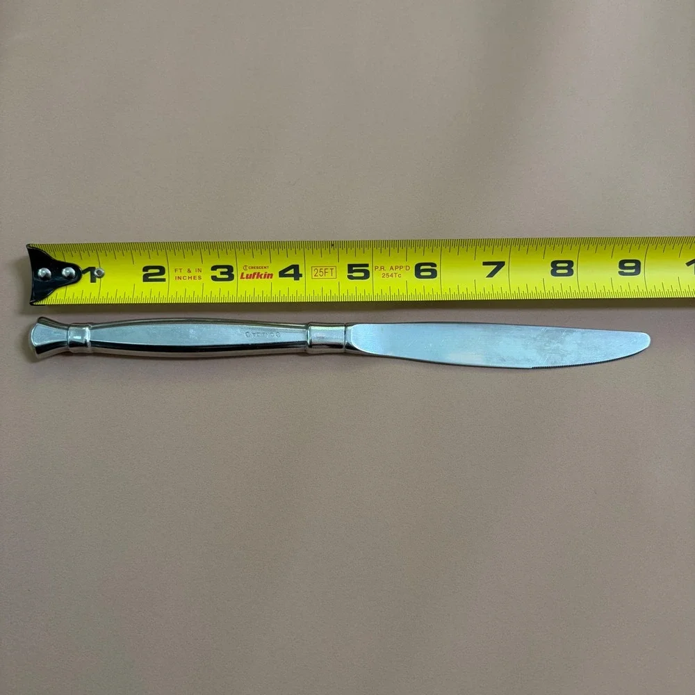 Oneida mcm knife flared