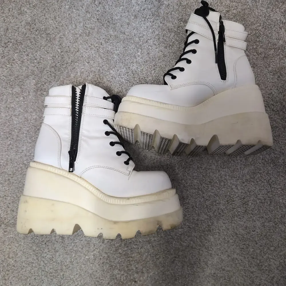 Demonia white platform
