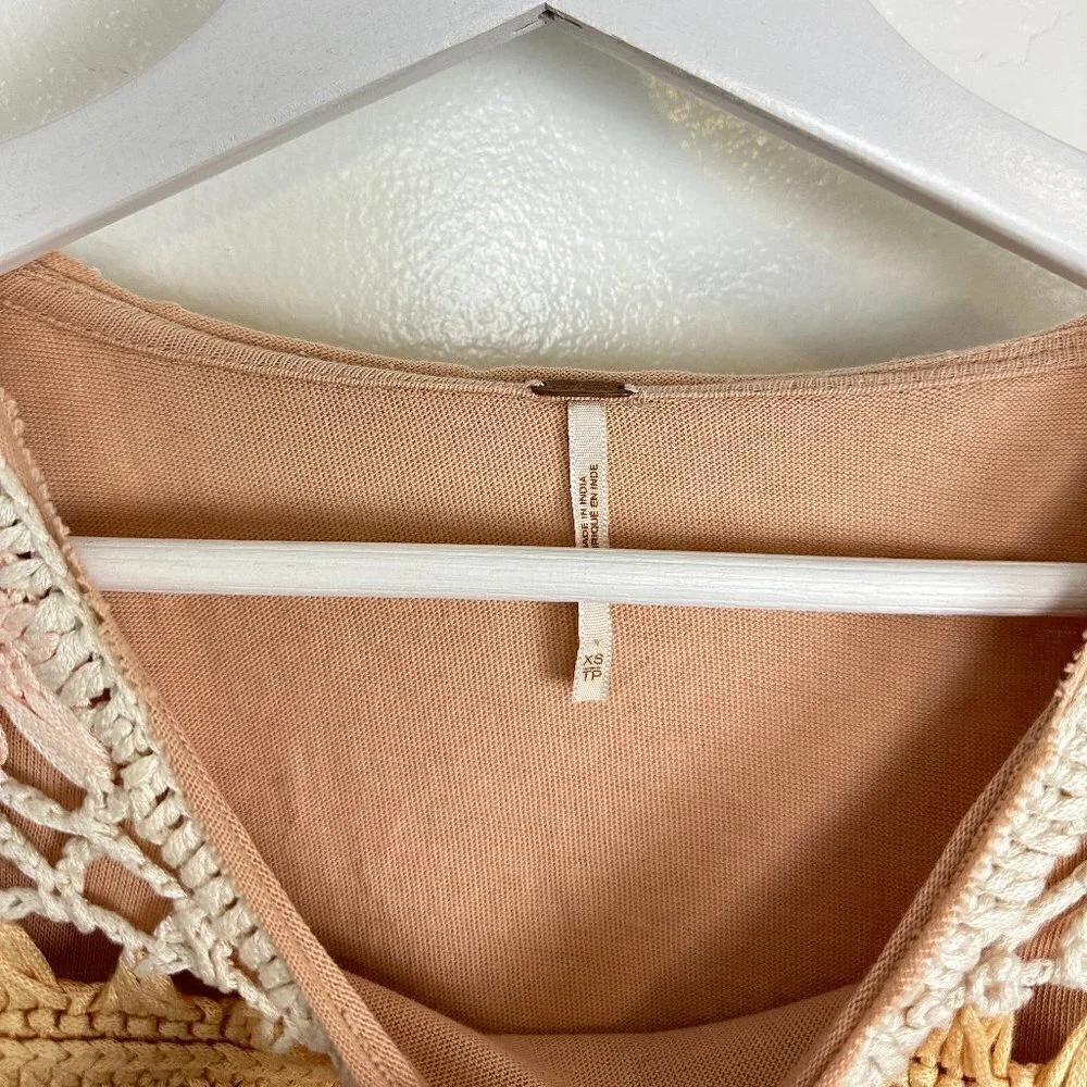 FREE PEOPLE High Hopes Cotton Crocheted-Yoke Lace-Sleeve Top Brown Sugar Combo