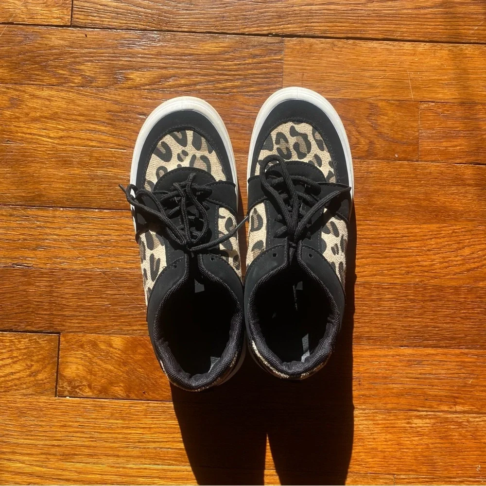 SHEIN chic sneakers