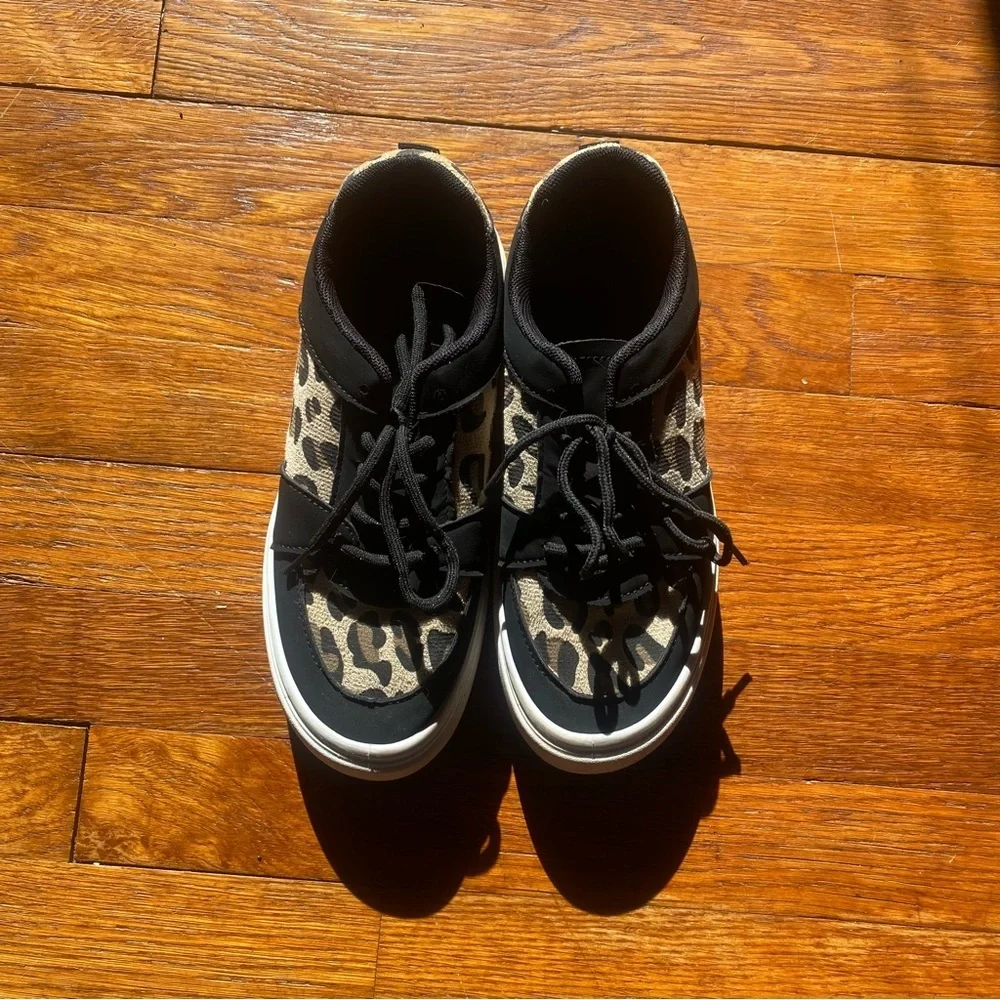 SHEIN chic sneakers
