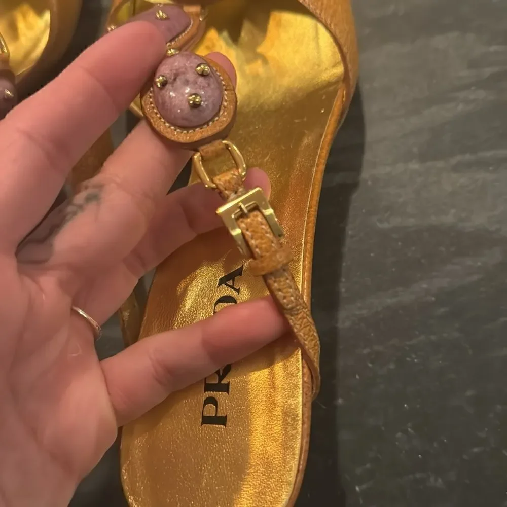 Prada never worn