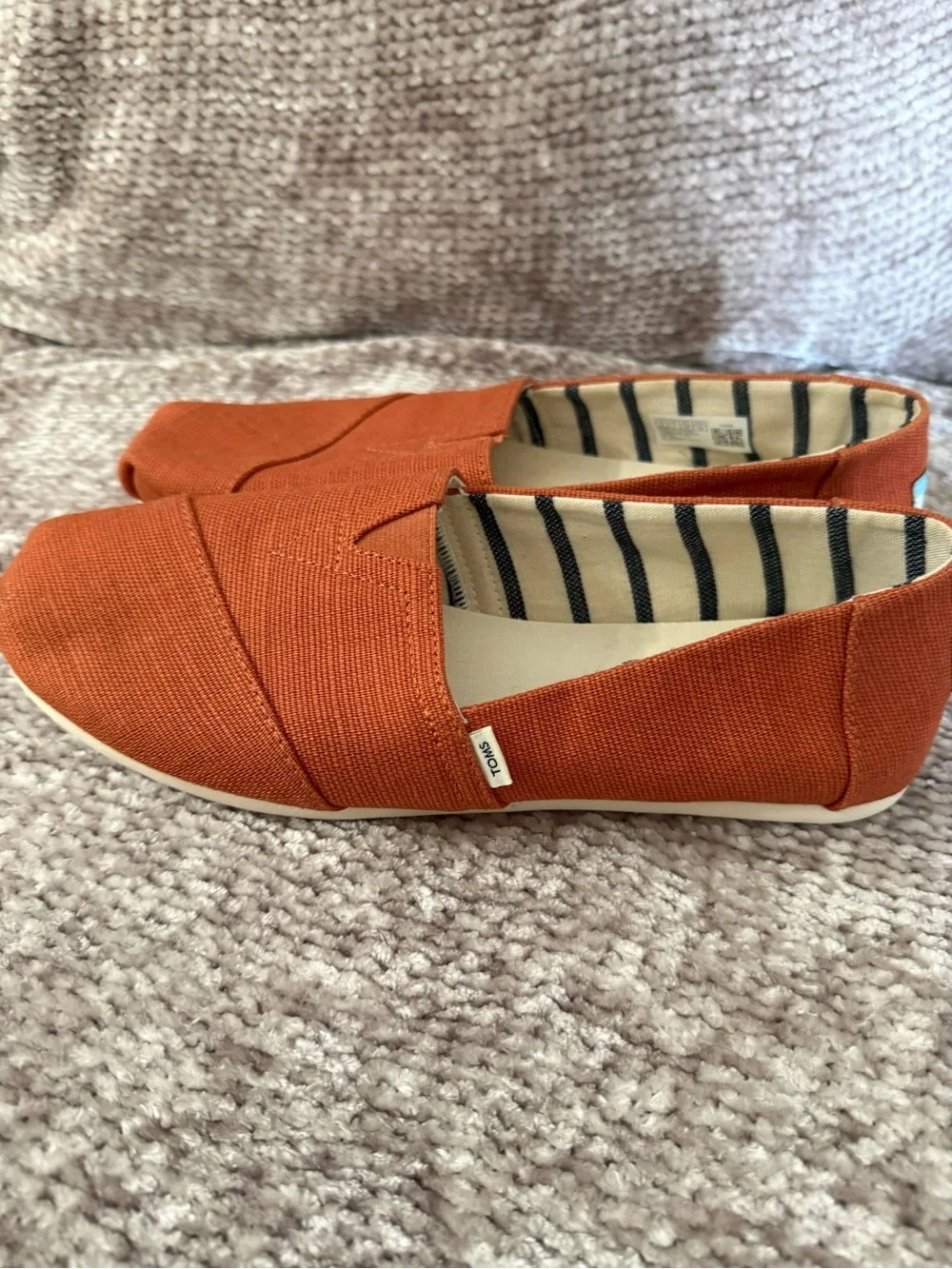 Toms these tom