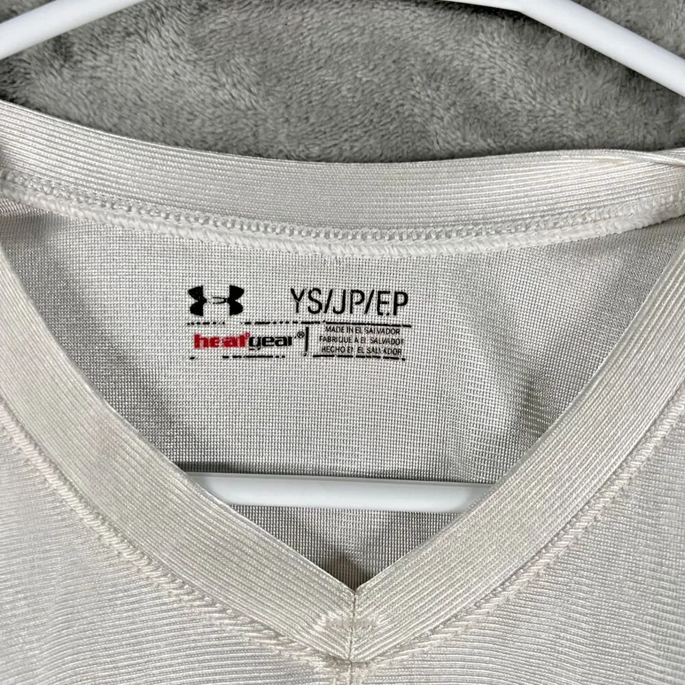 Under Armour school collar