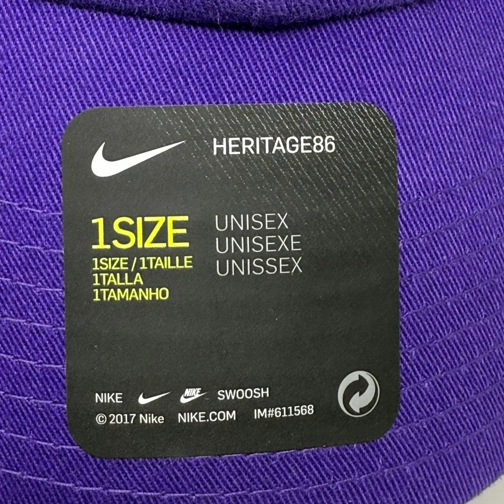 Nike casual purple