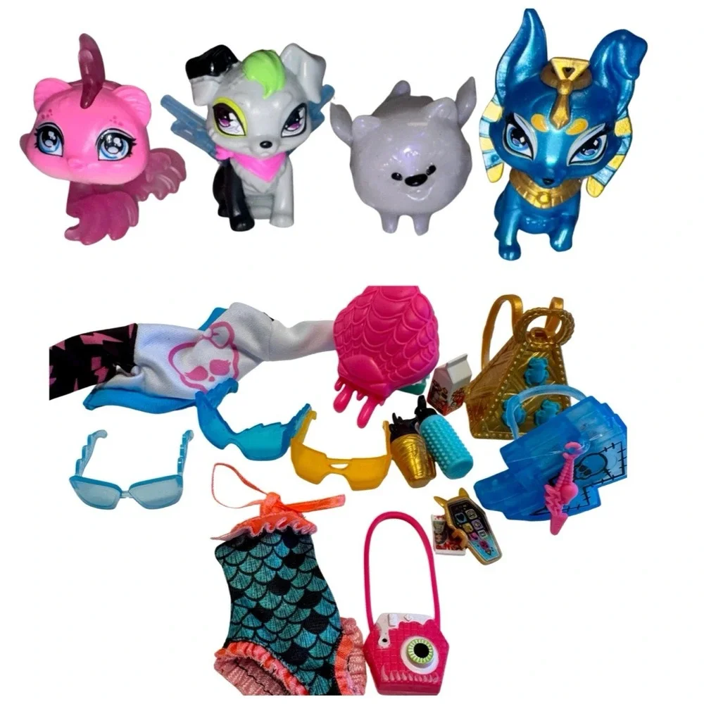 Monster High G3 Pets & Accessories - Crescent Watzie,‎ Neptuna, Tut