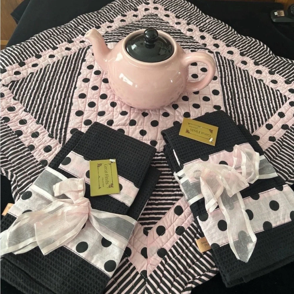 Pink & Black Polka Dot Table Square & Dish Towel Set by Great Finds NWT