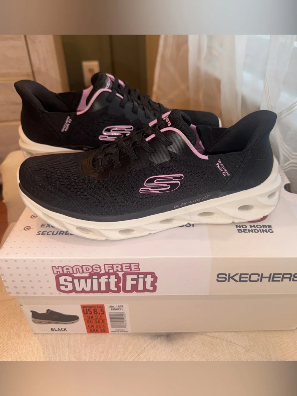 Skechers Swift Fit Pink Swift-Fit Slip-On Athletic Sneakers NWT