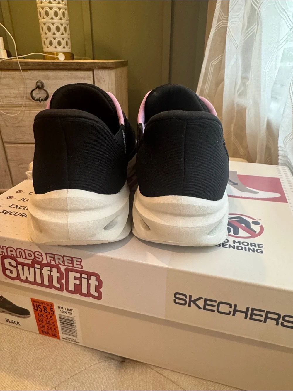 Skechers pet cushioned