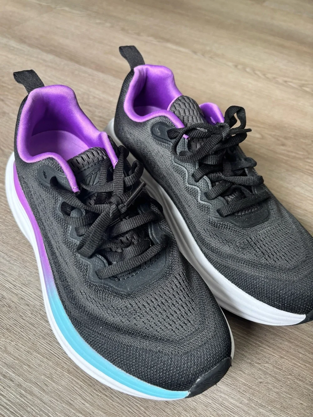 Avia lightweight athletic