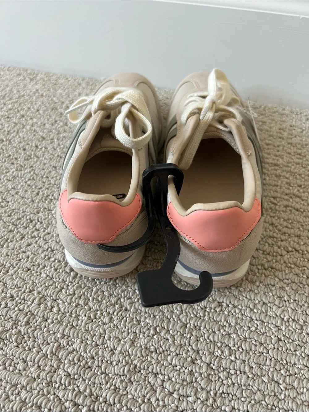 Wonder Nation girls low-profile sneakers NEW size 6 ~$15