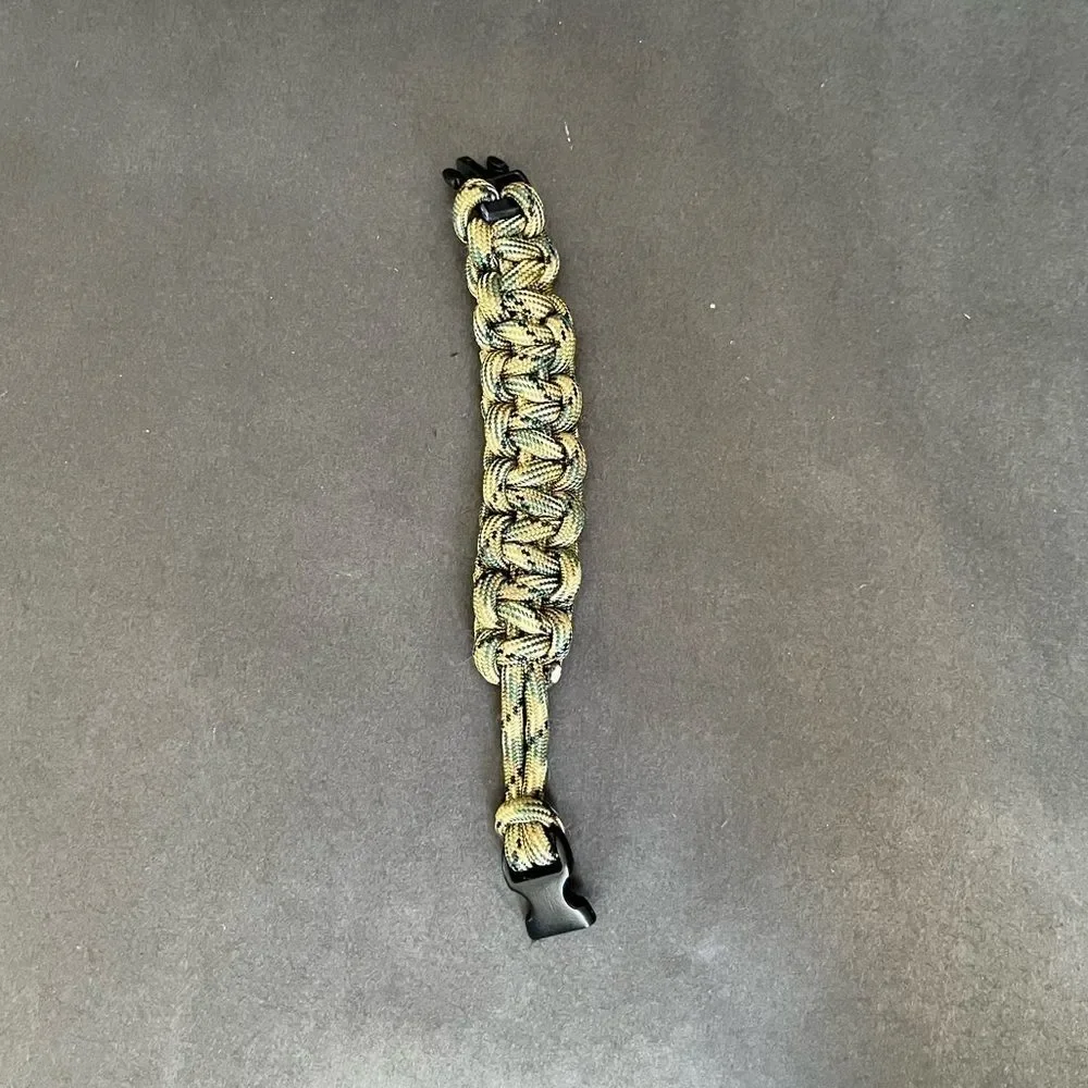 Bracelet paracord desert