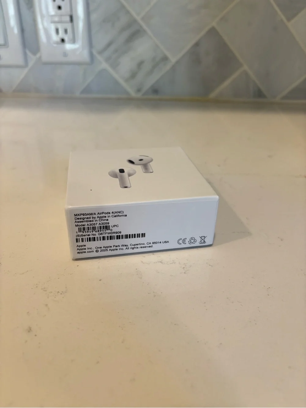 Apple airpods active