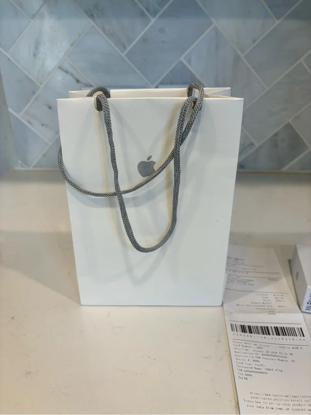 Apple airpods active