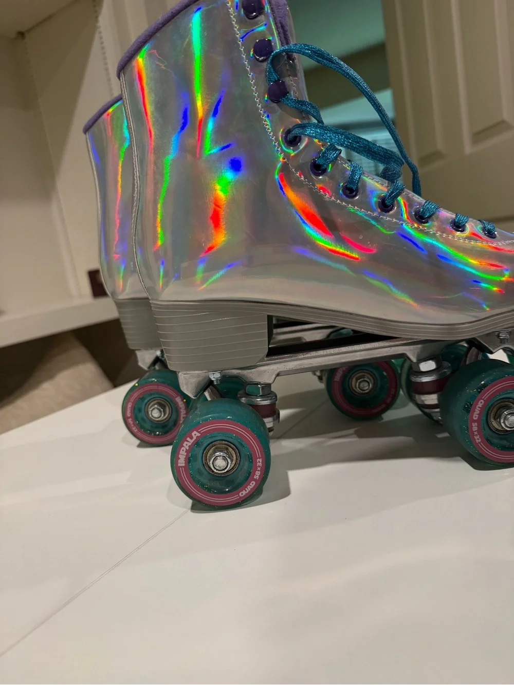 Impala iridescent holographic