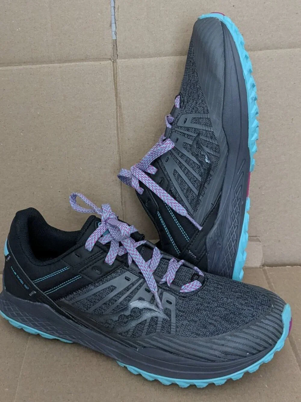 Saucony Mad River TR2 Trail Running Shoe Womens Size 12 Black Navy Blue Snecker