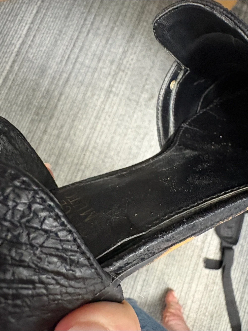 Vince Camuto sleek black