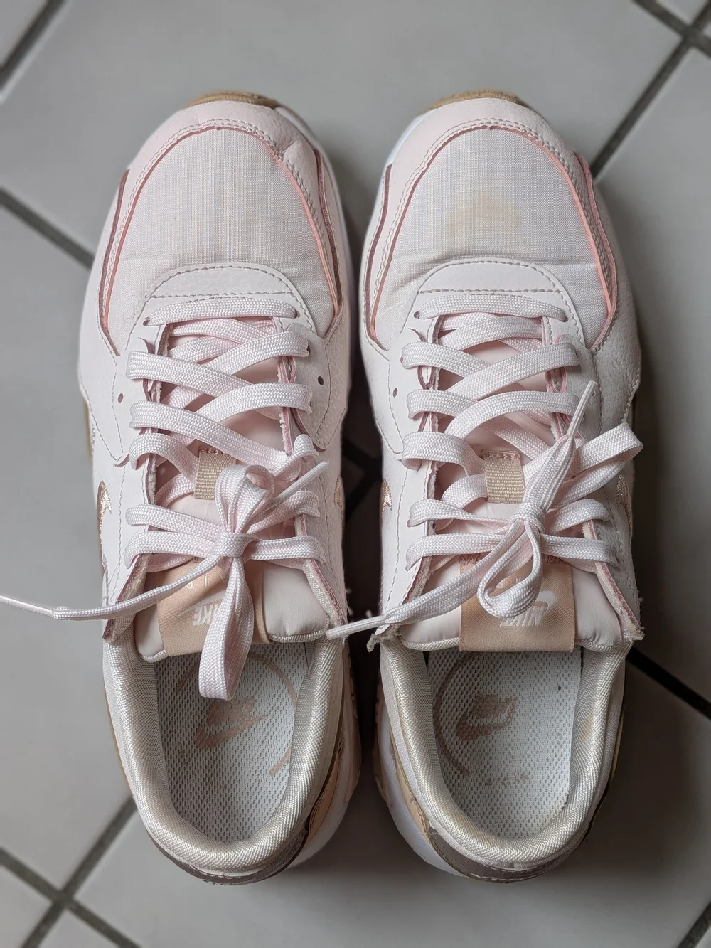Nike lightweight women’s