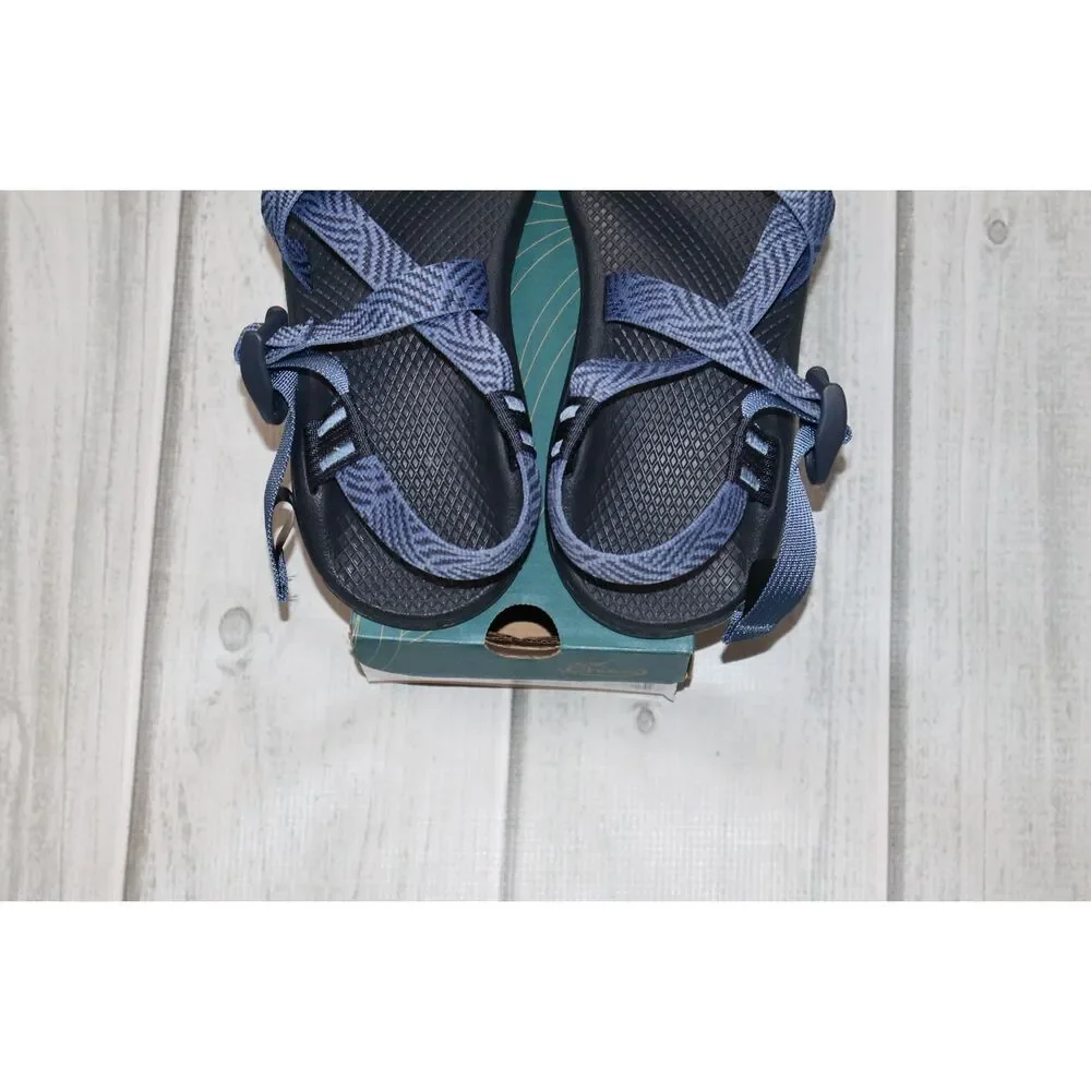 NEW Chaco Women's Z/Cloud 2 Adjustable Strap Cushioned Sandals Everely Navy Sz 8