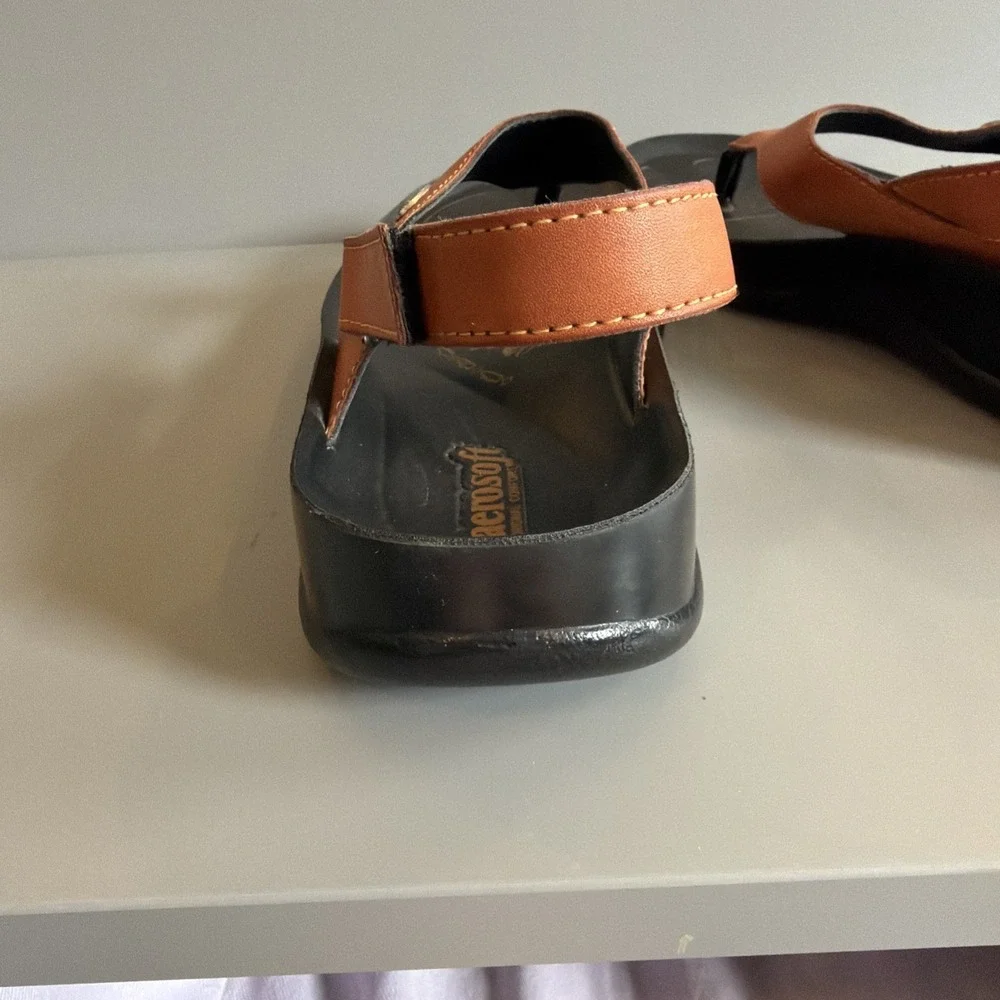 Aerosoft Original Comfort, Size 40 (US Size 9/9.5) Thong Sandals Brown