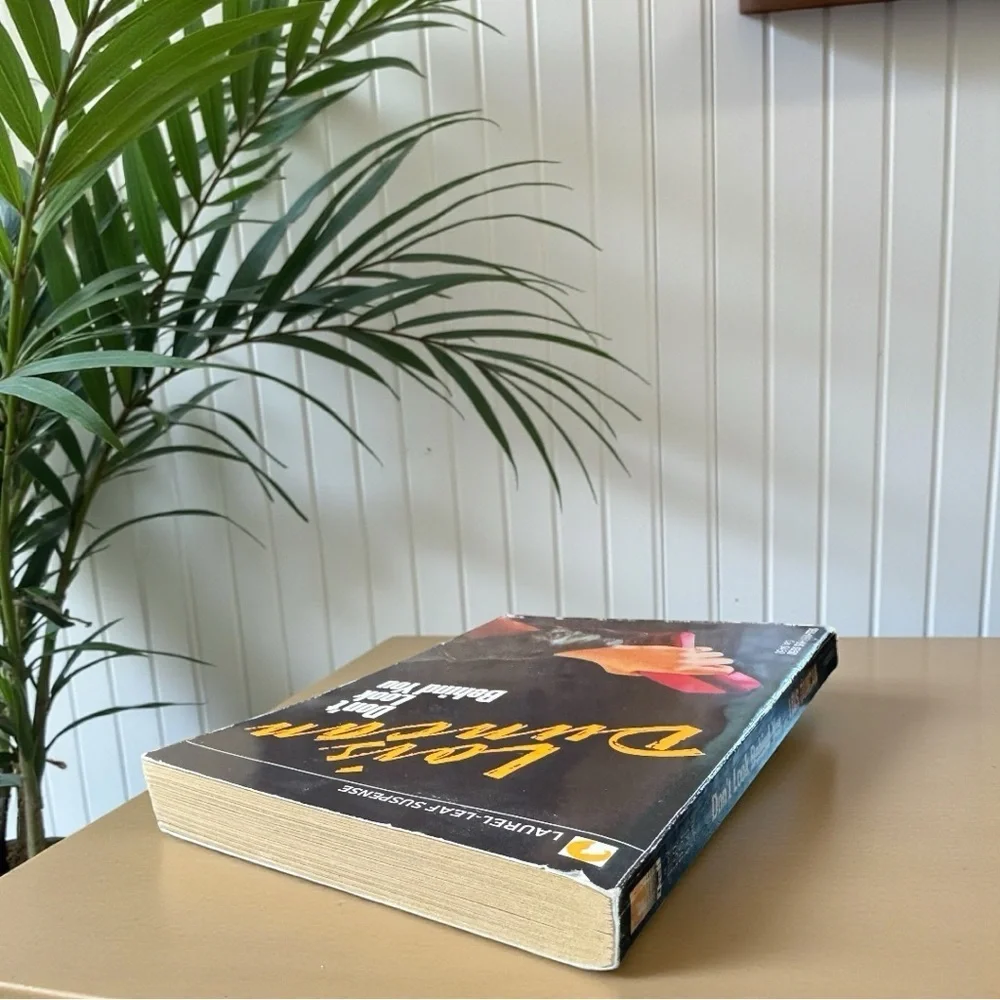 N/A vintage paperback