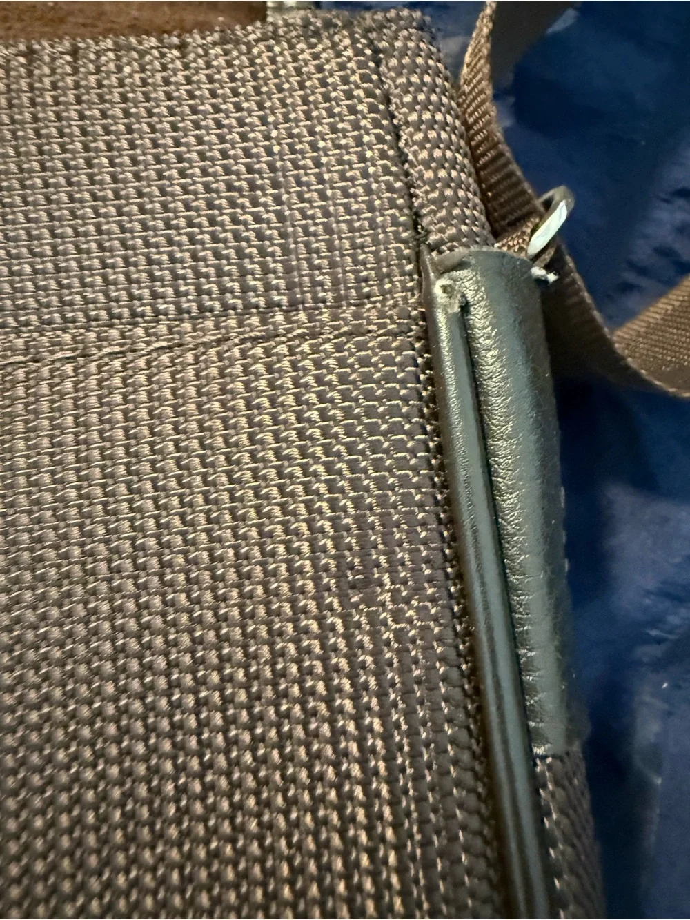 Montblanc compact messenger