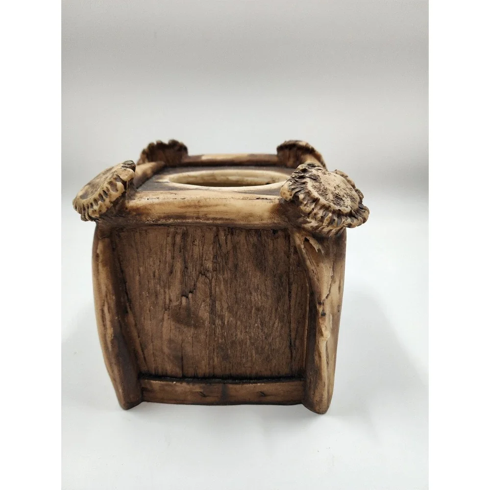 Unbranded western living wood