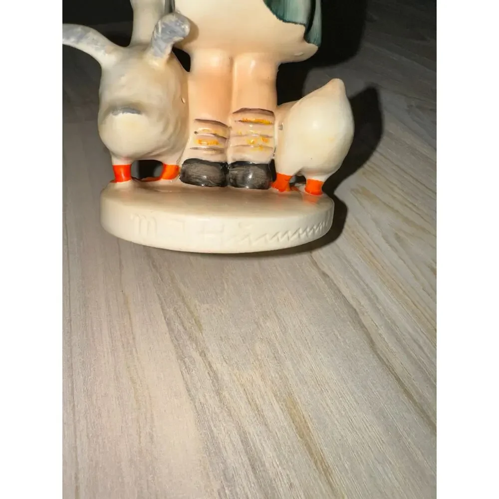 Vintage Copr. W Goebel Girl Hummel & Ducks Patient Figurine Ceramic 6.5