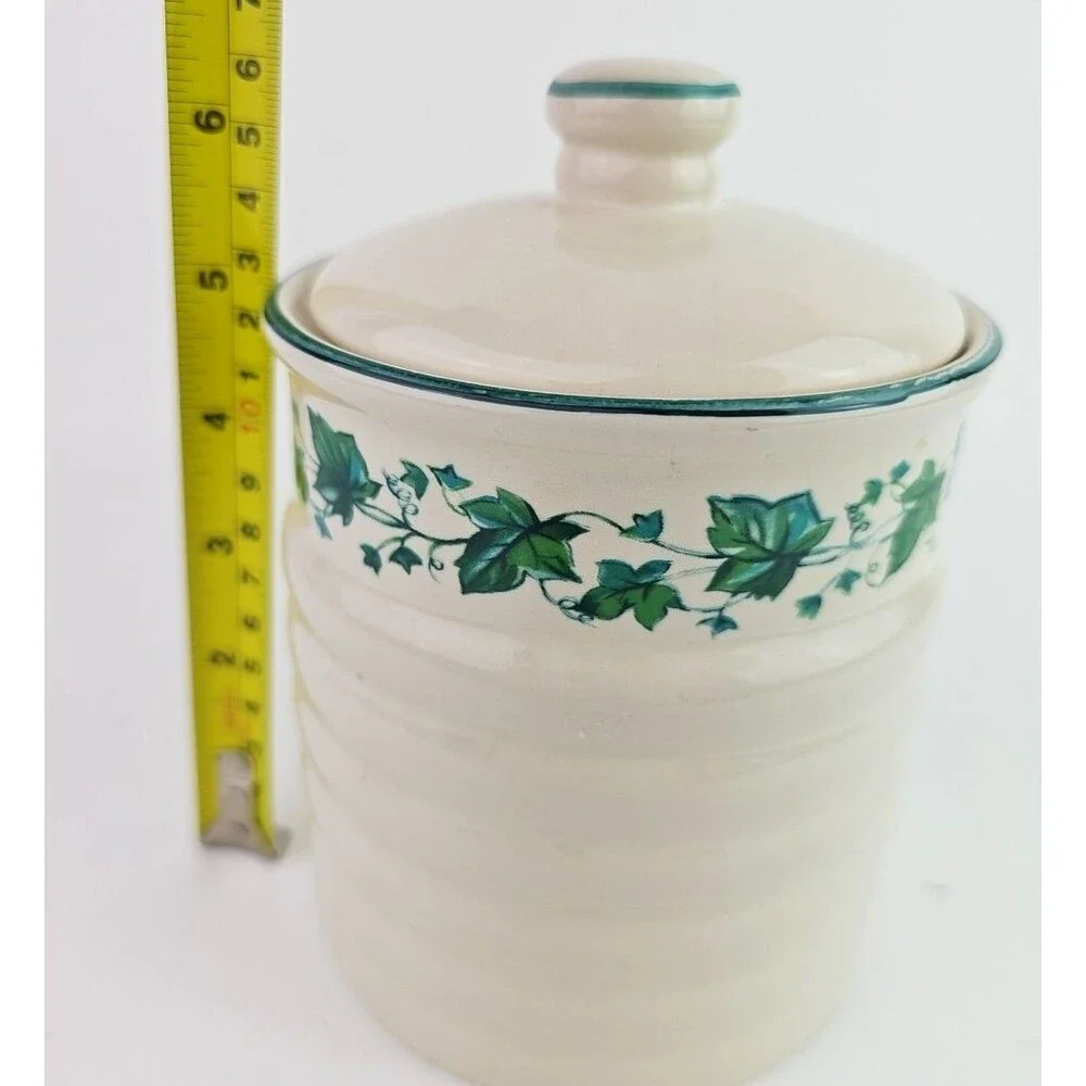 Vintage Himark Canister n Lid Cream Green Ivy Theme 6 x 4.50 inch Tight Seal