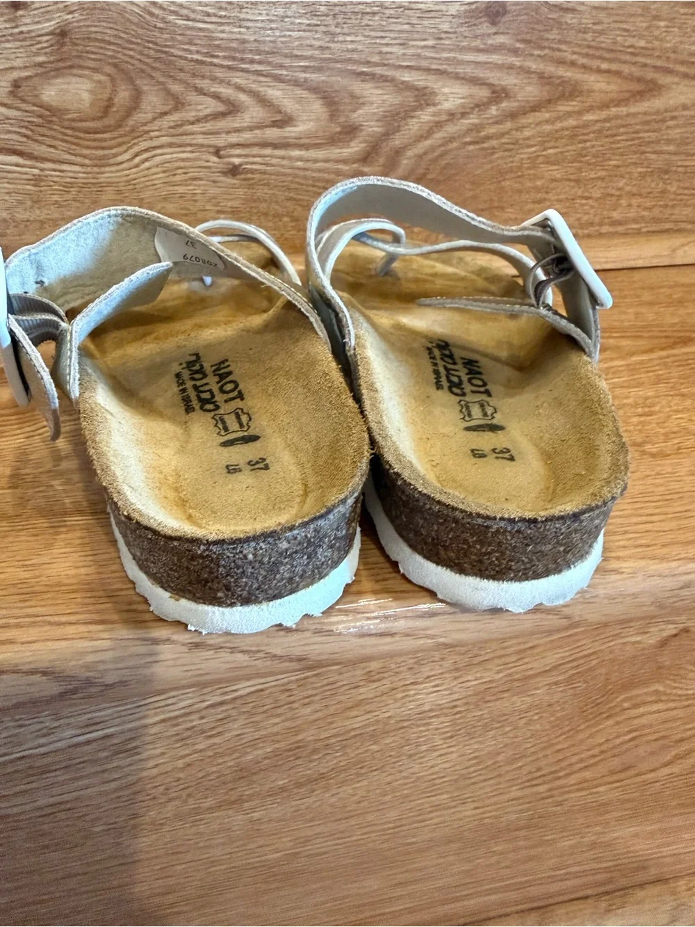 N/A footbed comfort buckle
