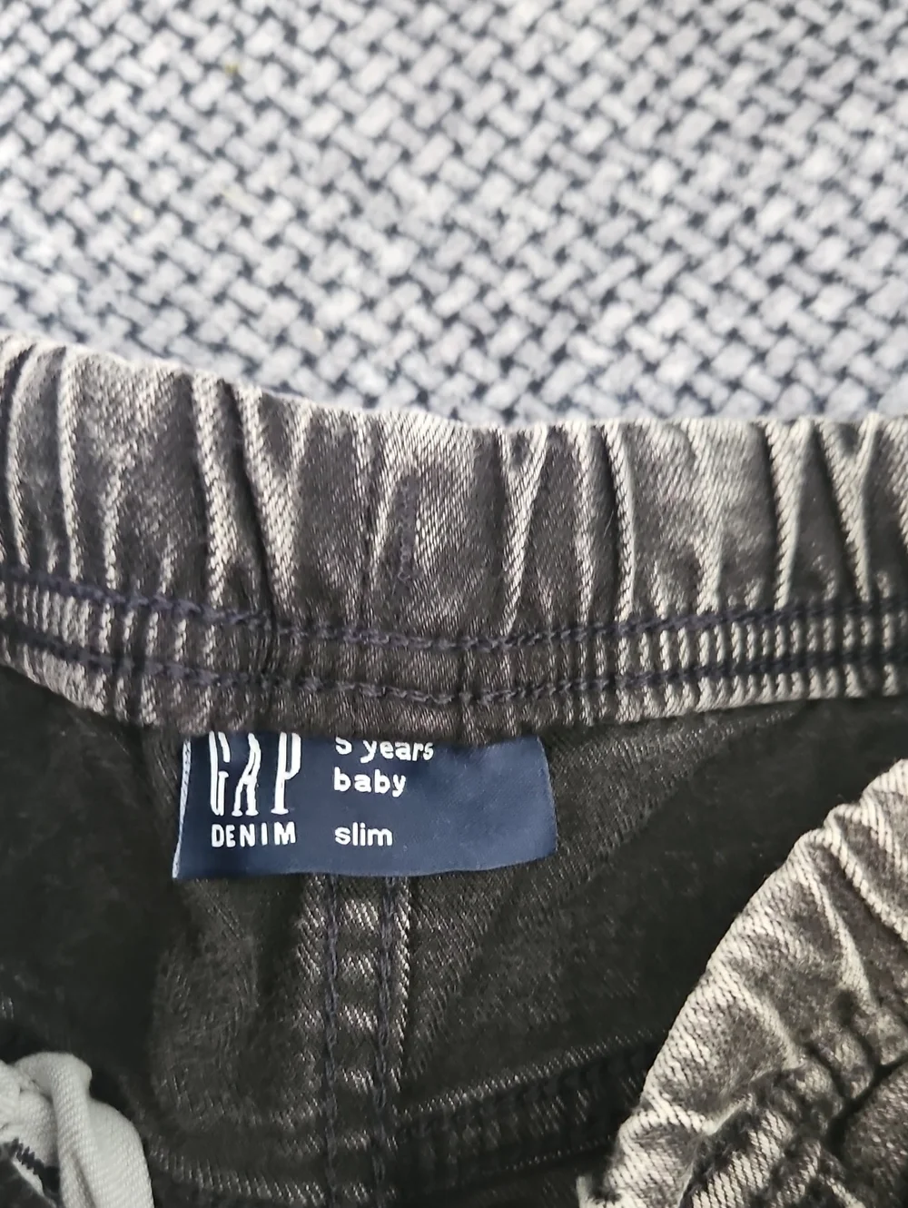 GAP slim cut