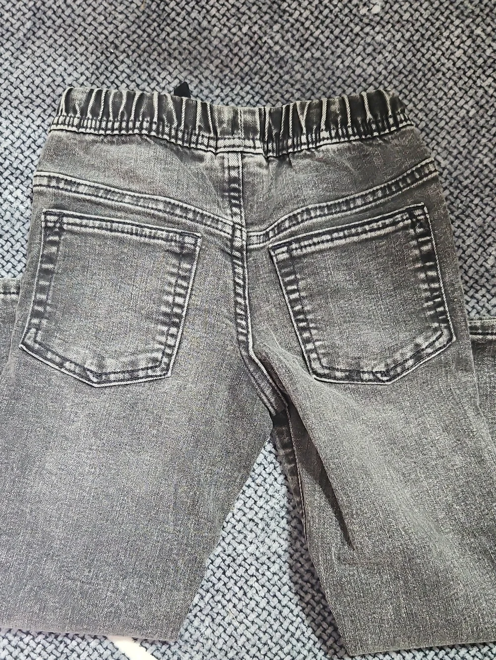 GAP slim cut