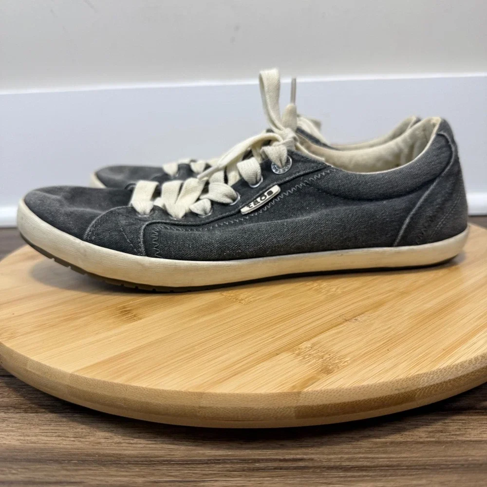 Taos Footwear step into