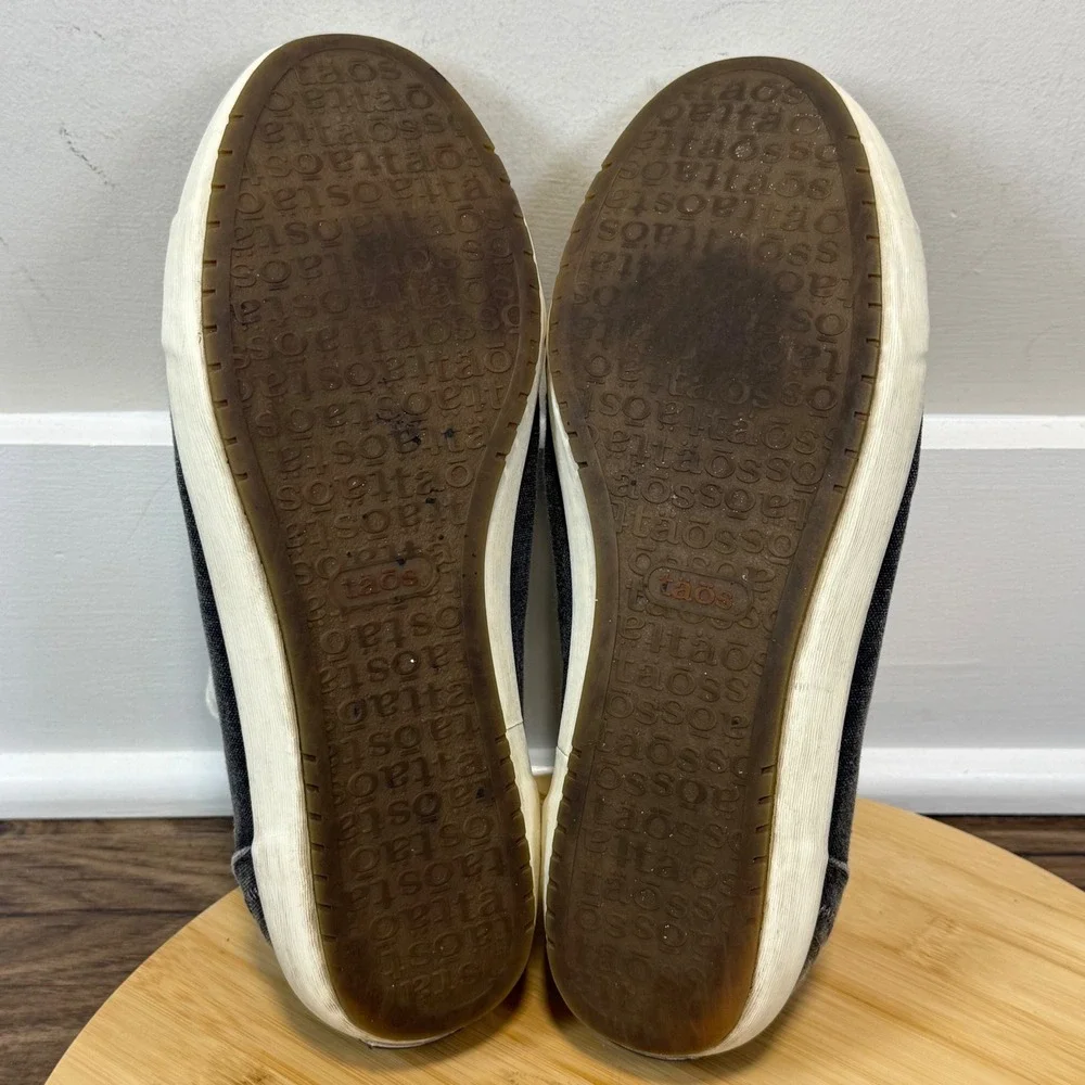 Taos Footwear step into