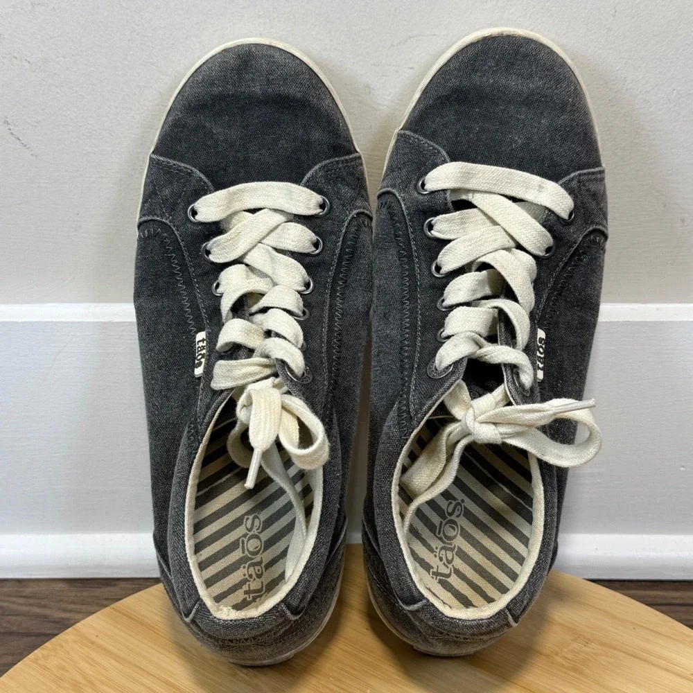 Taos Footwear step into