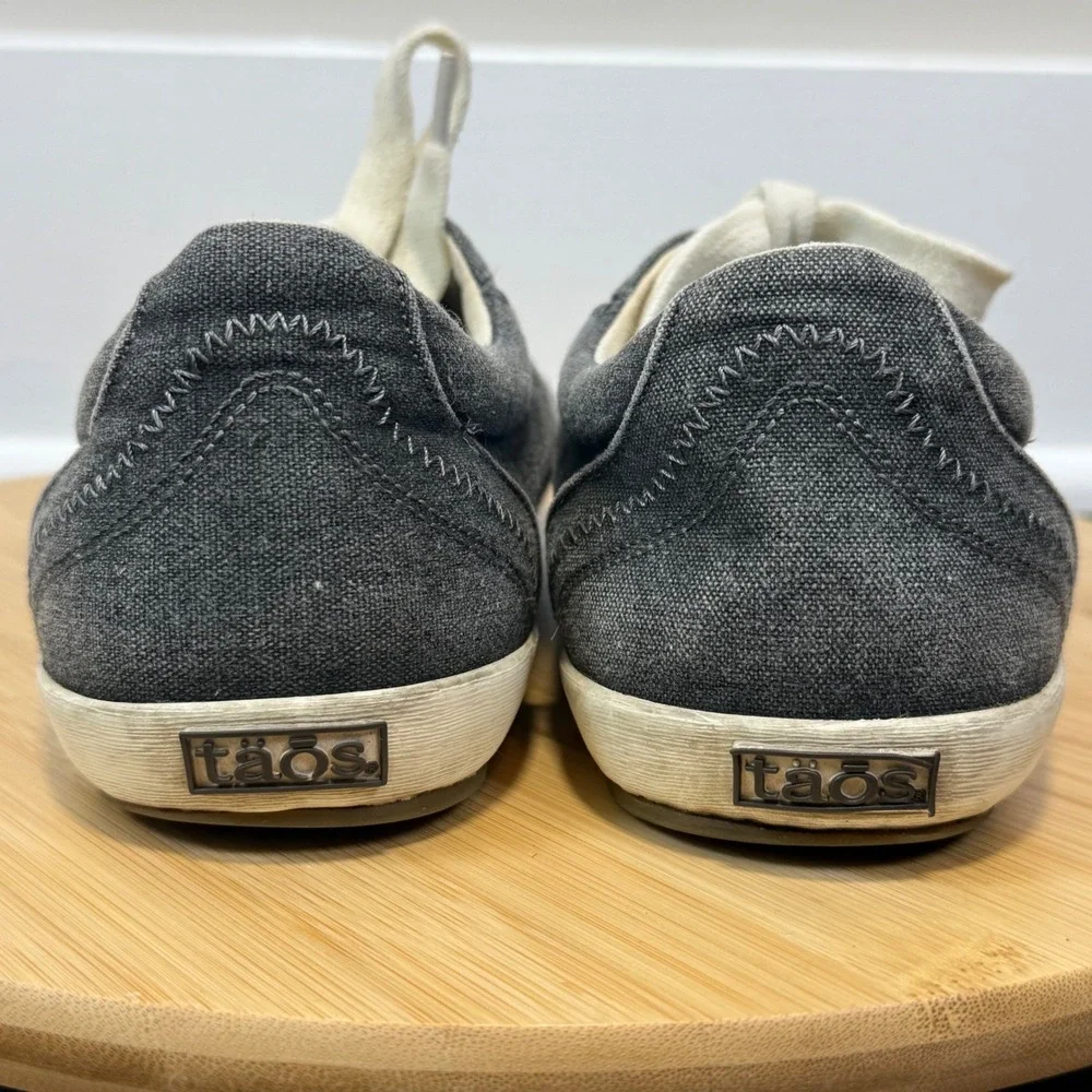 Taos Footwear step into