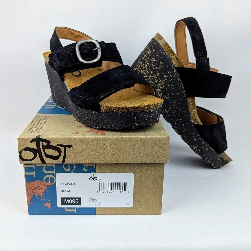 OTBT suede upper