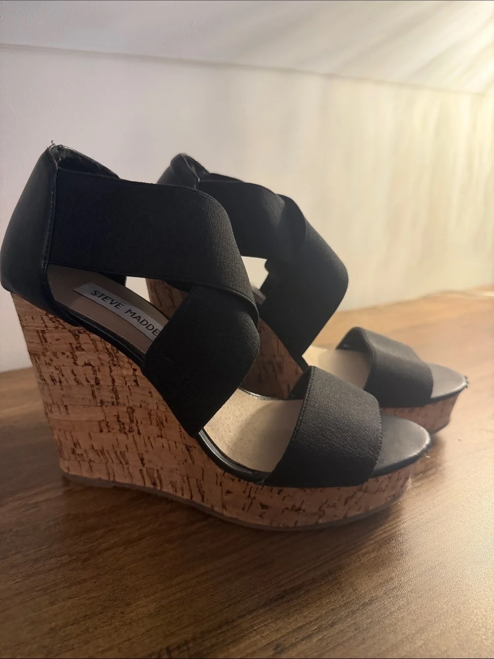 Steve Madden platform featuring comfortable