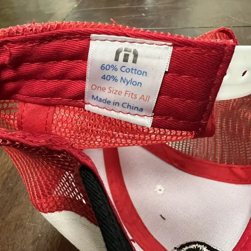 TRAVIS MATHEW Trucker Hat One Size Fits All Red White‎ Black Golf Hat Breathable