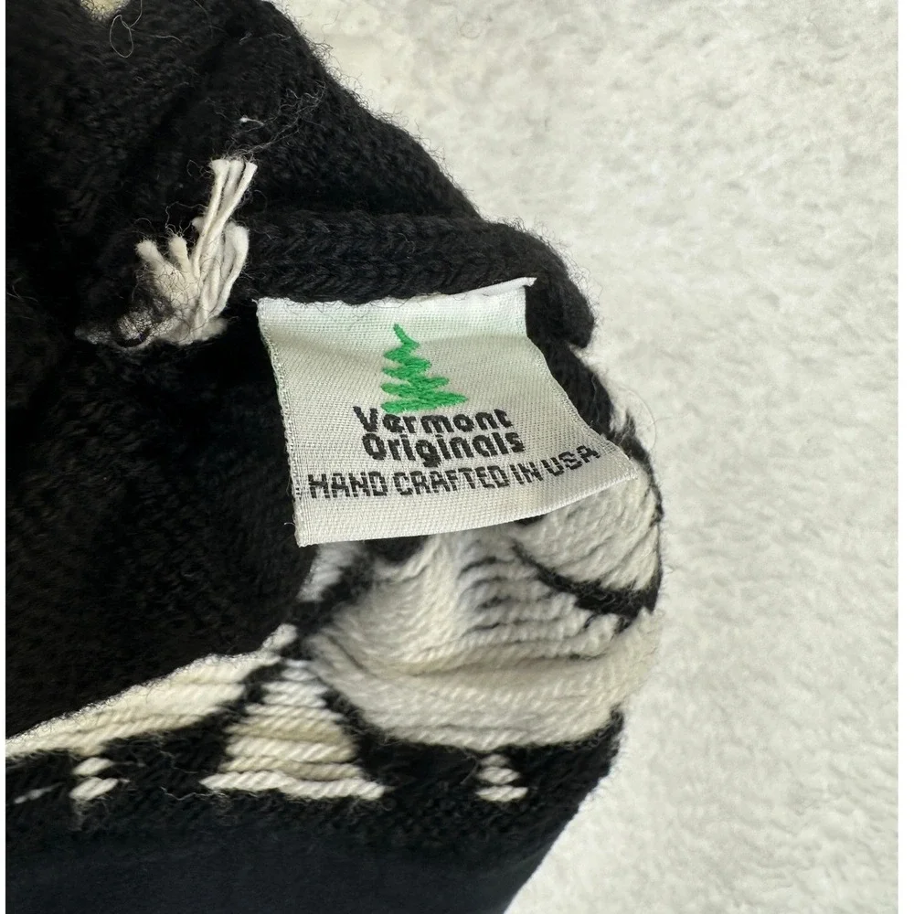 Vermont Originals Tuck‎ Hockey Beanie Hat 100% Wool Pom Pom-New no tags-