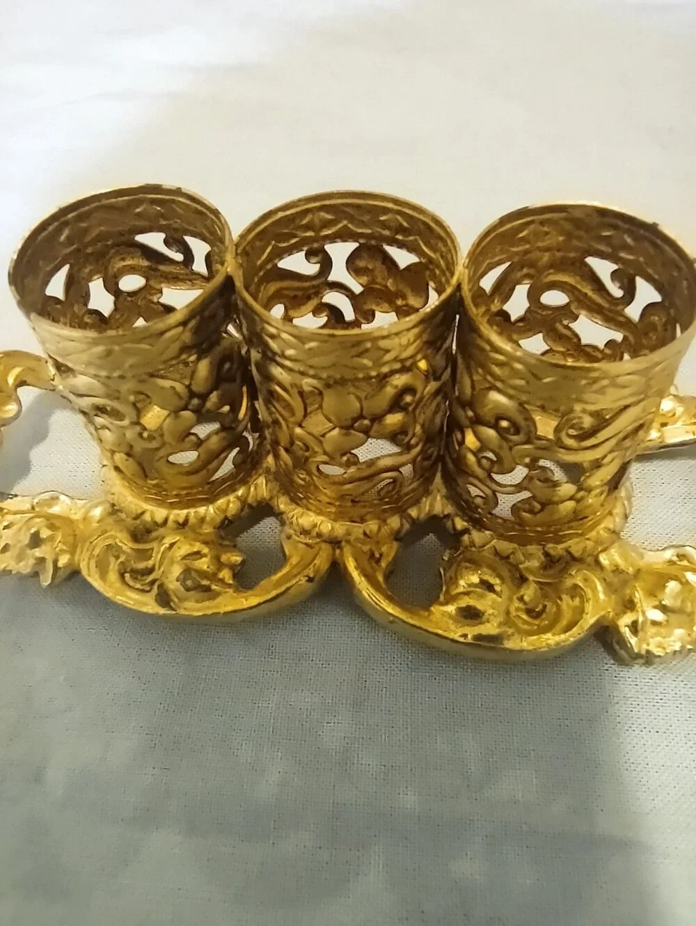 vintage Stylebuilt gold filigree Vanity lipstick holder