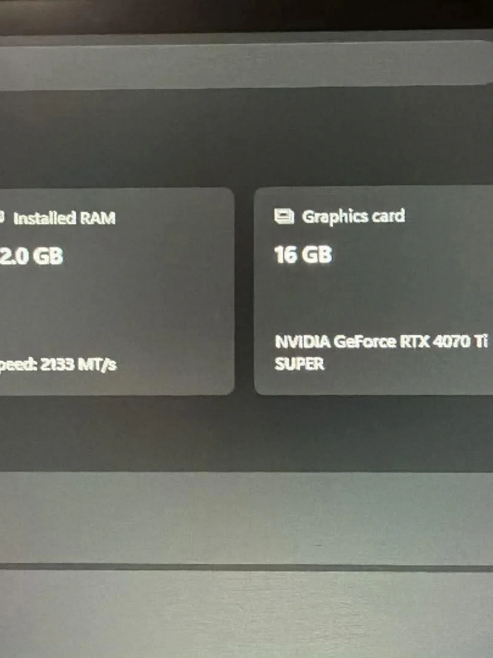 GIGABYTE screen shows