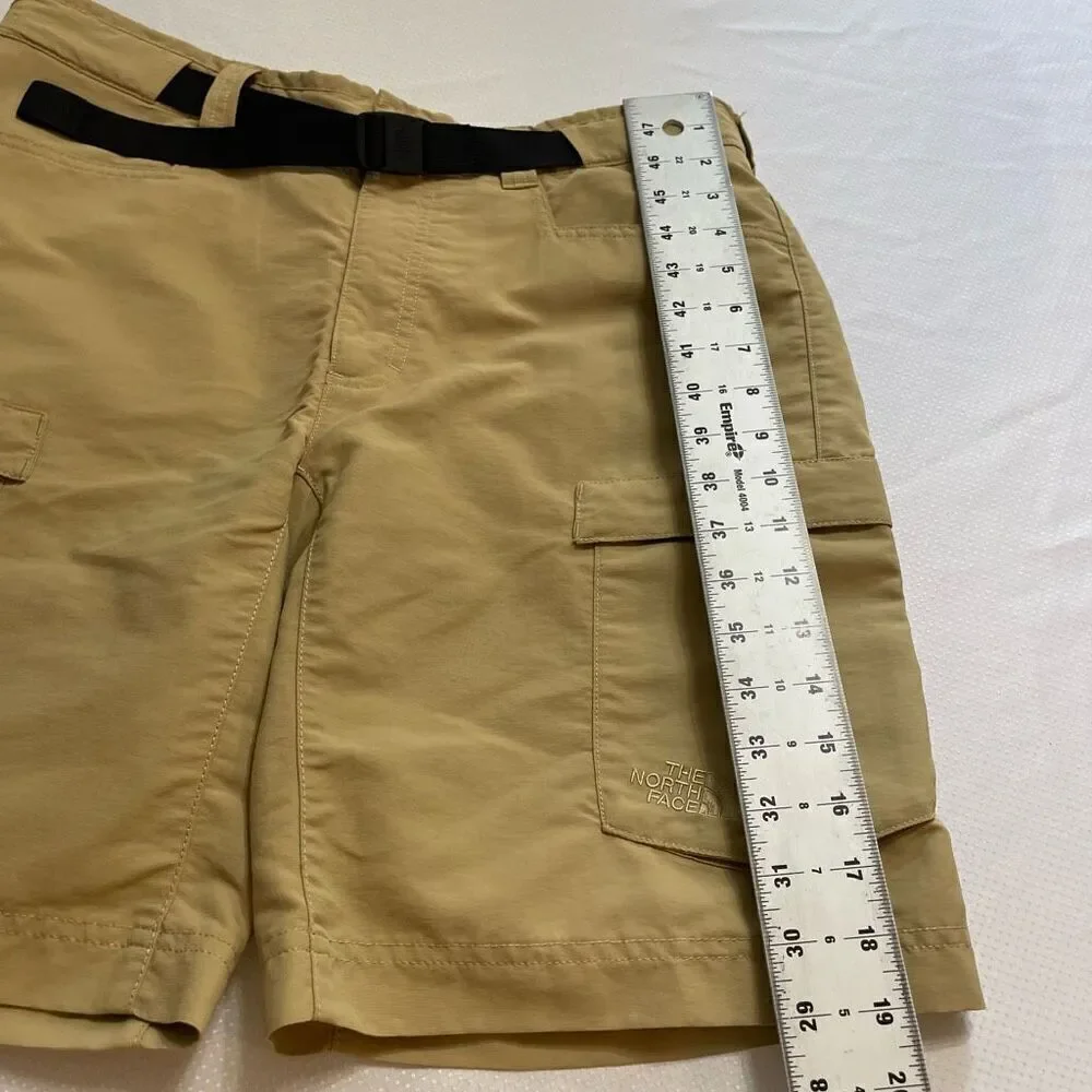 The North Face 100% measurements north