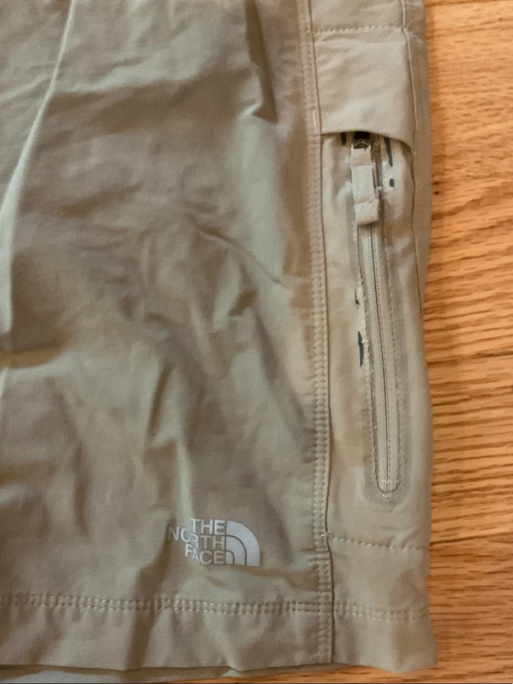 The North Face Men’s Khaki Hiking Shorts 10” inseam sz 40 sport Gorpcore travel