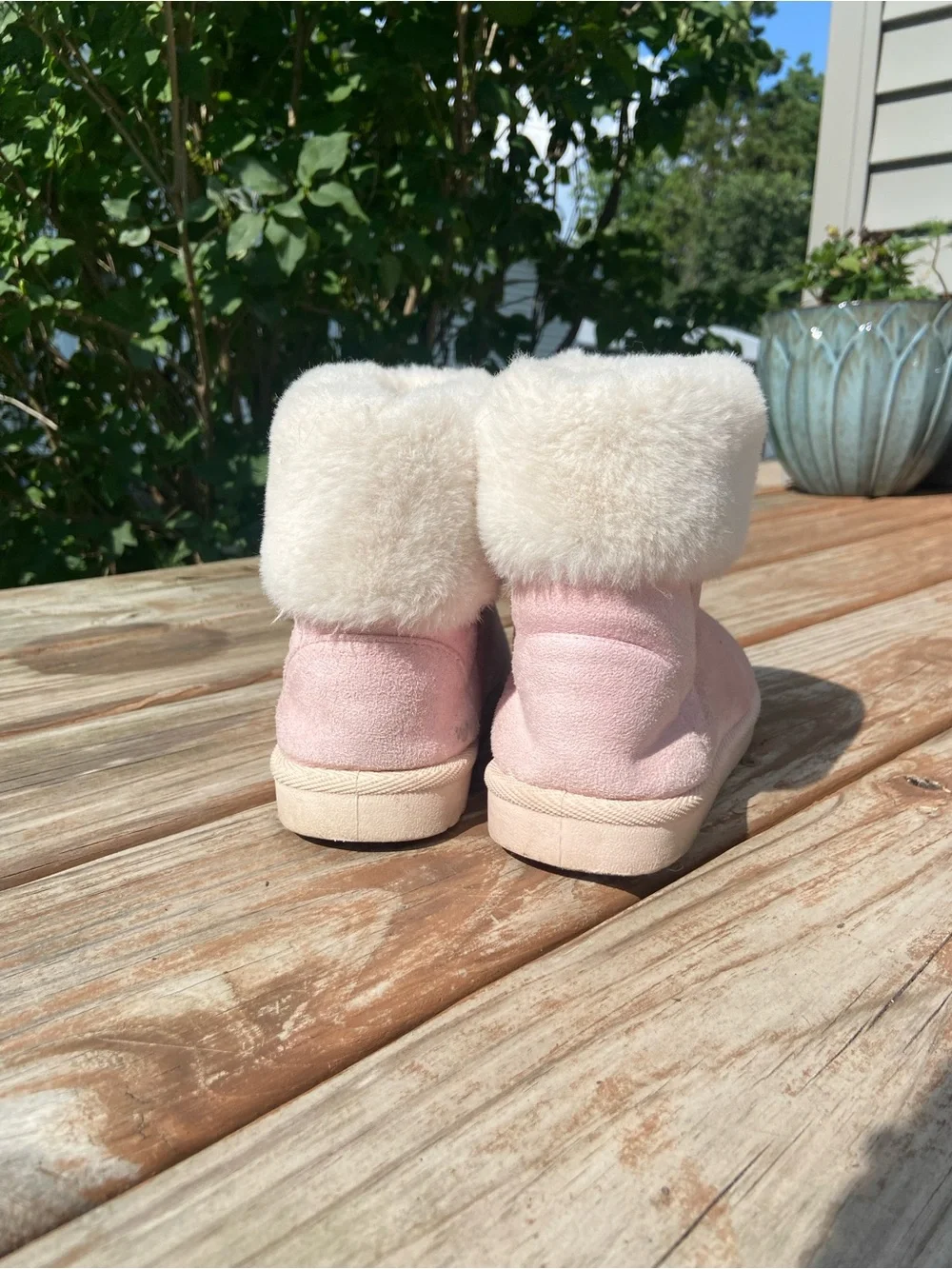 Olivia Miller soft pink