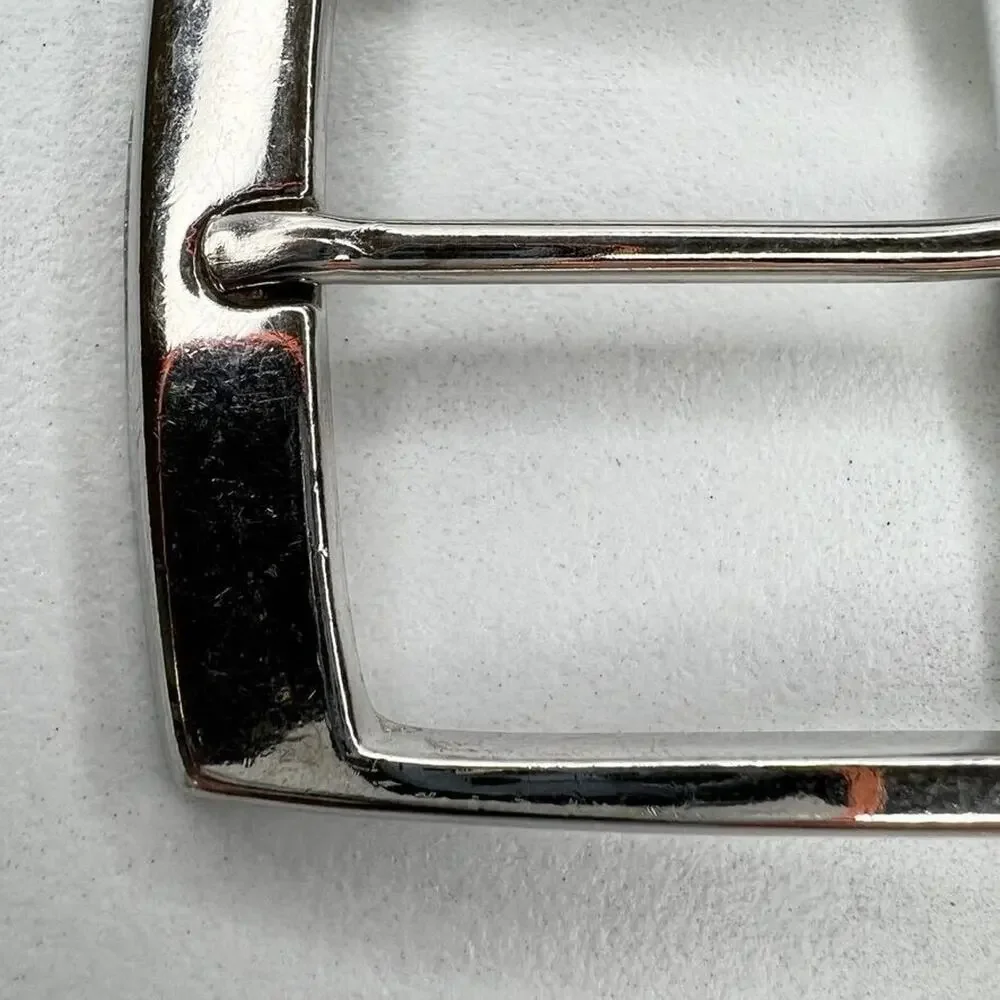Unbranded silver tone