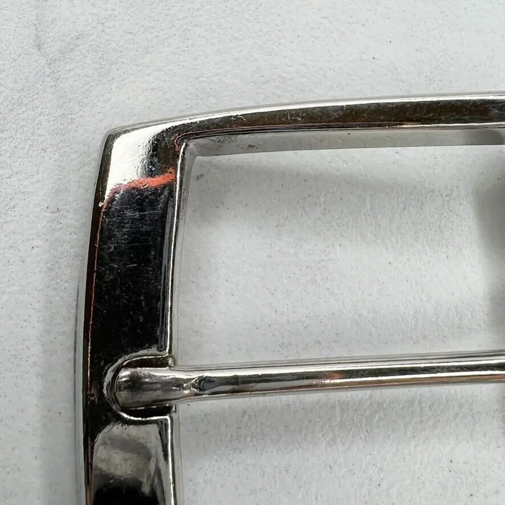 Unbranded silver tone