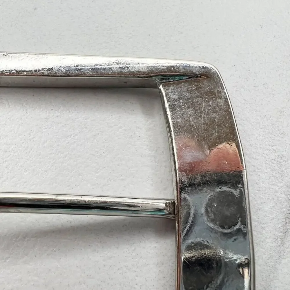 Unbranded silver tone