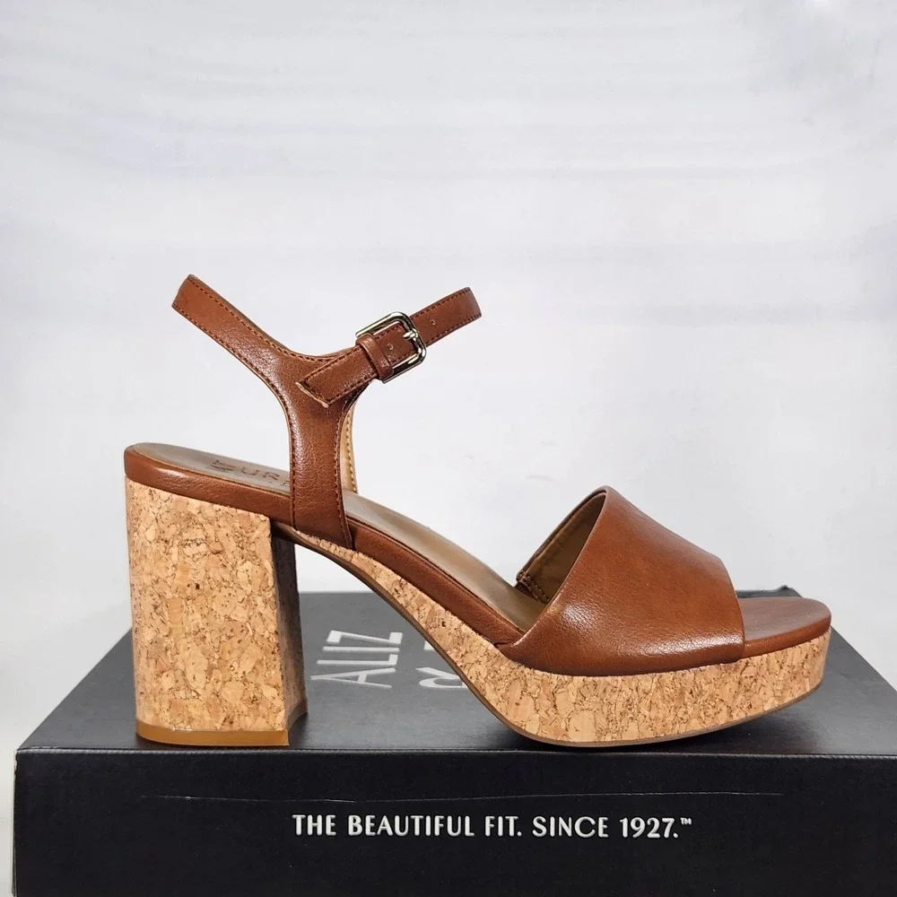 Naturalizer Lilly Sandal Women Size 8.5 English Tea Brown Cork Platform Block